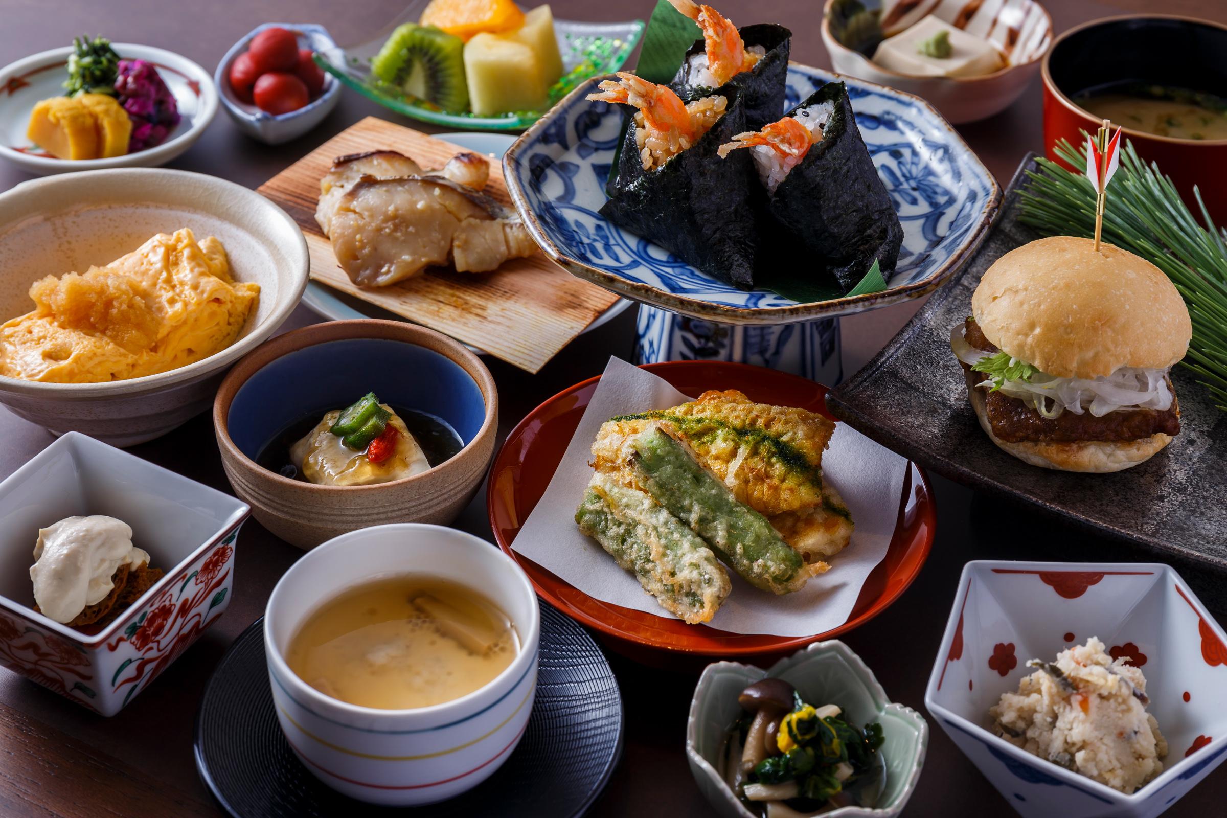 Hotel The Celestine Kyoto Gion Exteriér fotografie A selection of Japanese cuisine